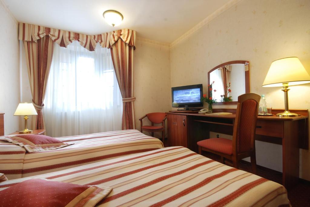 Hotel Basztowy Sandomierz Rum bild